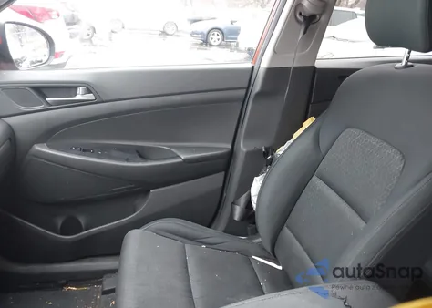 2016 Hyundai Tucson Se z USA, uszkodzony, nr VIN KM8J3CA41GU067185